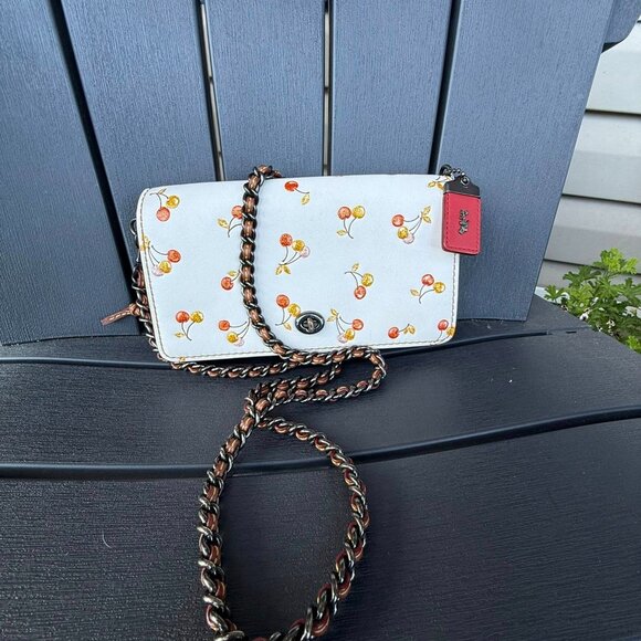 HTF Coach Cherry Collection Dinky 1941 Collection - Picture 2 of 9